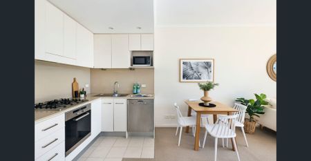 North Facing Apartment with Courtyard - Photo 2