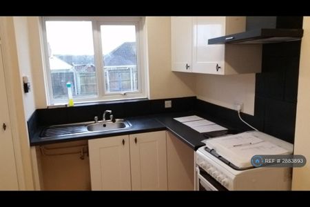 2 bedroom bungalow to rent - Photo 4
