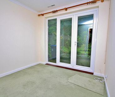 2 bedroom bungalow to rent - Photo 1