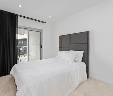 Fully Furnished 3-bedroom Unit - Photo 5