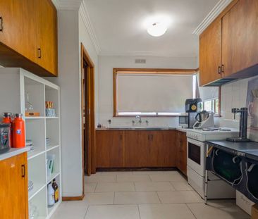 Neat & Tidy - Photo 4
