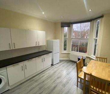 3 bedroom apartment to rent - Photo 6
