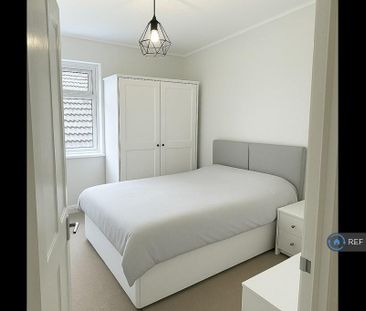 2 bedroom maisonette to rent - Photo 3