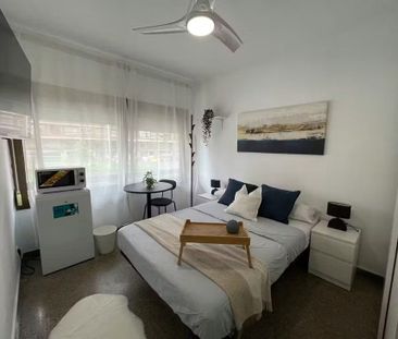 Rambla de Badal, Barcelona, Catalonia 08014 - Photo 6