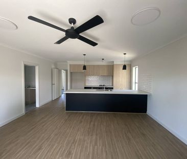 BRAND NEW HOME - This is the perfect home, in the perfect location.... - Photo 5