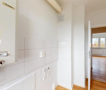 3-Raum-Wohnung mit Balkon, neu saniert! - Foto 1