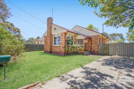 38 Tobruk Avenue, Heidelberg West. - Photo 3