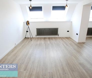 1 bedroom Flat To Let - Photo 2