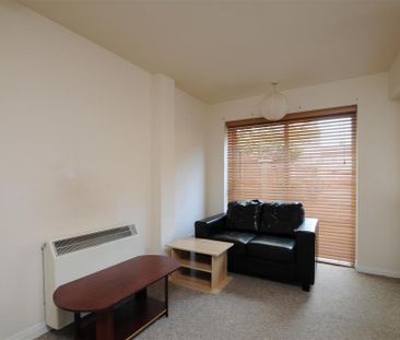 2 bedroom house to rent - Photo 1