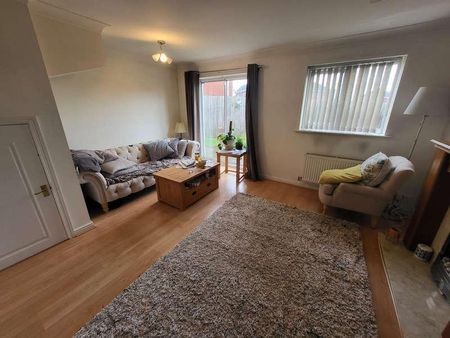 Livingston Avenue, Wythenshawe, Manchester, M22 - Photo 2