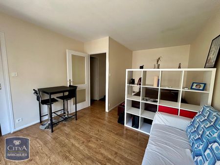 Location Appartement 1 pièce 25m² CLERMONT FERRAND 63000 - Photo 2