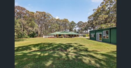 Spacious Family Living on 10,000m² With Huge Sheds & Multiple Living Areas - Photo 3