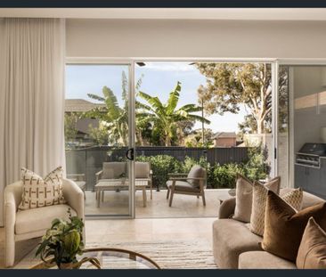 A Landmark Full Brick Residence Setting a New Benchmark for Luxury ... - Photo 2