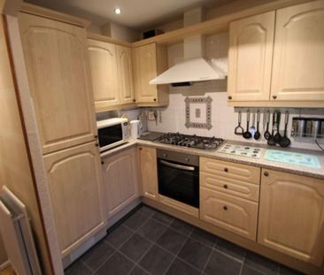 2 bedroom house to rent - Photo 2