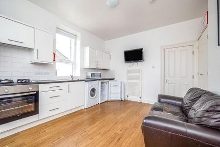 1 bedroom flat to rent - Photo 4