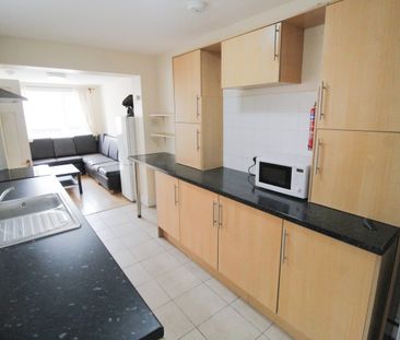 King Street, Treforest - Photo 3