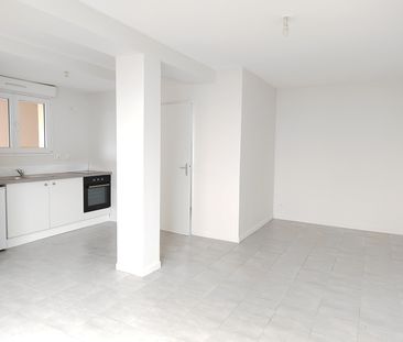 Location Appartement 1 Pièce 31 m² - Photo 3