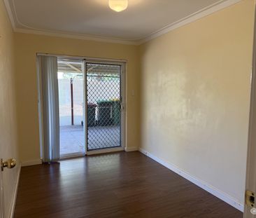 2X1 HOME IN HOTSPOT LOCATION!!! - Photo 1