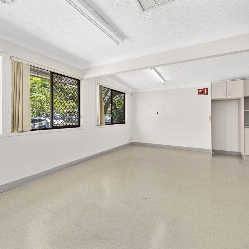 90 Muir Street, Labrador QLD 4215 - House For Rent | Domain - Photo 1