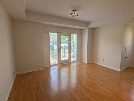 For Lease - 5055 Oscar Peterson Boulevard Unit# 8, Mississauga, Ontario - Photo 5
