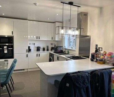 Beverley Drive, Stoke-on-trent, ST2 - Photo 6