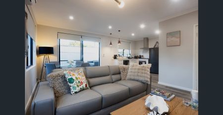 Luxury 2BR Granny Flat in Hillman Fully Furnished, Modern, All Inclusive Living - Photo 5