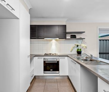 Exclusive Rooming House (Bed+Bath+Carspace) - Photo 3