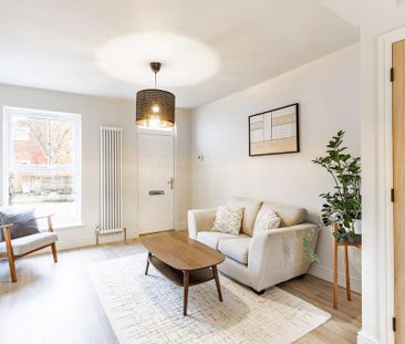 2 bedroom terraced house to rent - Photo 3