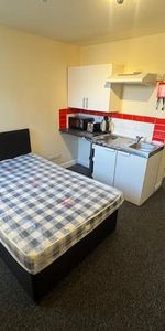 Studio to rent - Photo 3