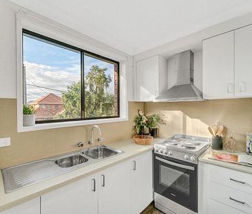 9/2-6 Moore Street, Coburg VIC 3058 - Photo 6