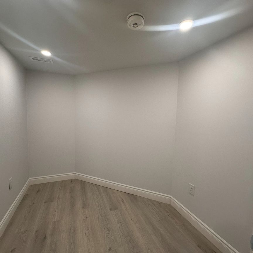 For Lease - 30 Skyridge Drive Unit# 2, Brampton, Ontario - Photo 1