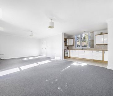 Fleming Way, Exeter, Devon, EX2 - Photo 2