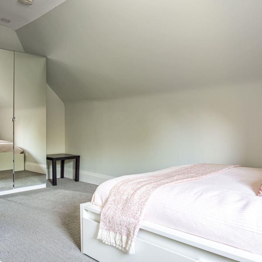 For Lease - 3 Oakwood Place, Hamilton, Ontario - Photo 1