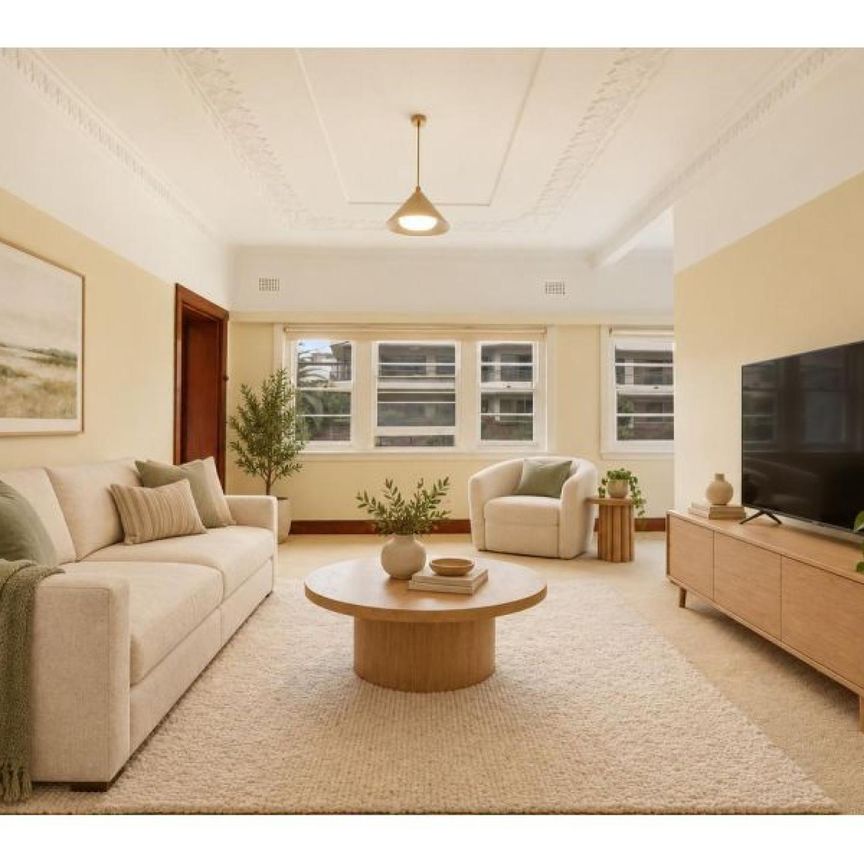 1 / 12 Wilson Street, Wollongong, NSW 2500 - Photo 1
