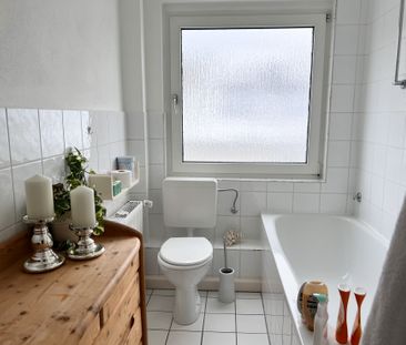 Frankenforst: Gemütliches Wohnen im Dachgeschoss - Photo 4