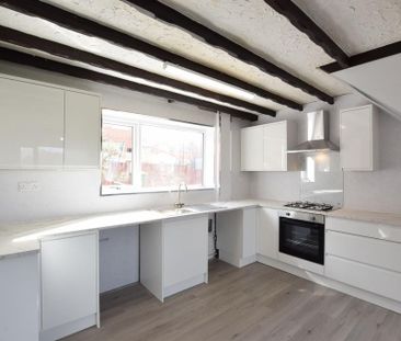 3 bedroom semi-detached house to rent - Photo 4