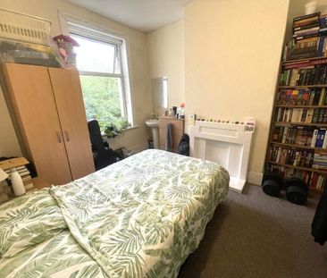 5 bedroom house to rent - Photo 2