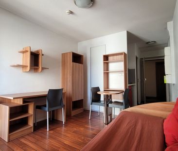 Location Appartement 1 pièce 17m² - Photo 2