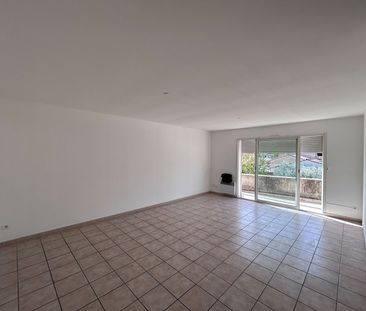 Location Appartement 4 pièces 97m² - Photo 1