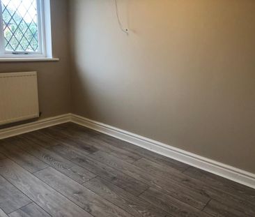2 bedroom semi-detached house to rent - Photo 6