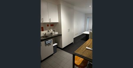 Furnished Studio apartment perfect for student living - available early March - Photo 4