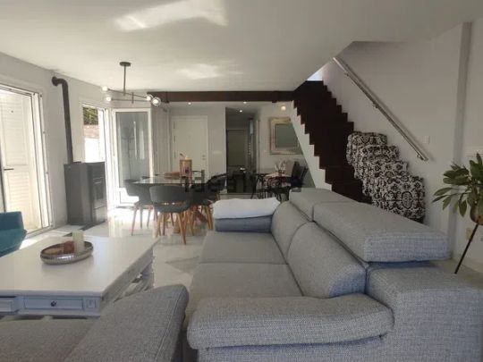 Alquiler de casa o chalet independiente en Avenida del Mediterráneo - Photo 1