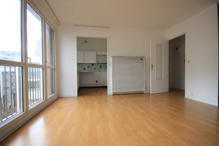 Appartement a louer Paris - Loyer €929/mois charges comprises ** - Photo 4