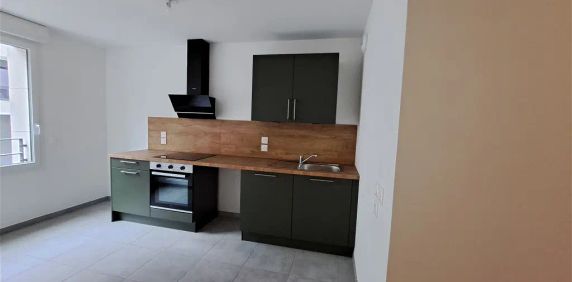 Location appartement 1 pièce - 29m² à Thonon les bains (74200) - Photo 2