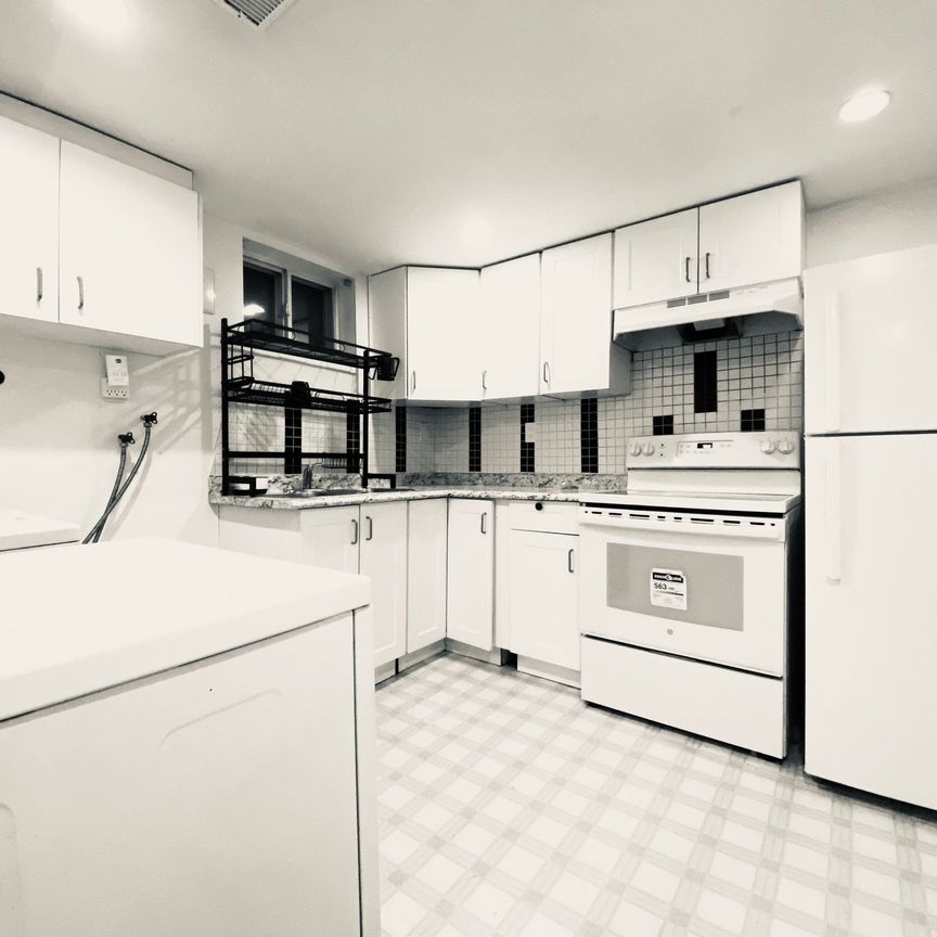 For Lease - 640 Netherton Crescent Unit# Lower, Mississauga, Ontario - Photo 1