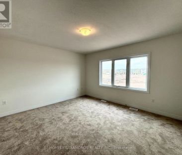 132 PORT CRESCENT - Photo 1