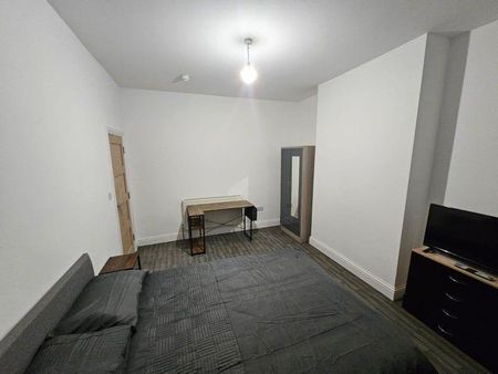 4 bedroom house share to rent - Photo 4
