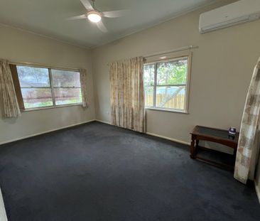 Well maintained furnished granny flat - Photo 4