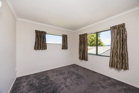 Kelvin Grove - 4 bedrooms - Photo 2