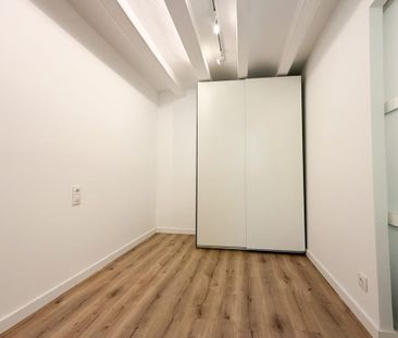 Carrer de lAllada-Vermell, Barcelona, Catalonia 08006 - Photo 3